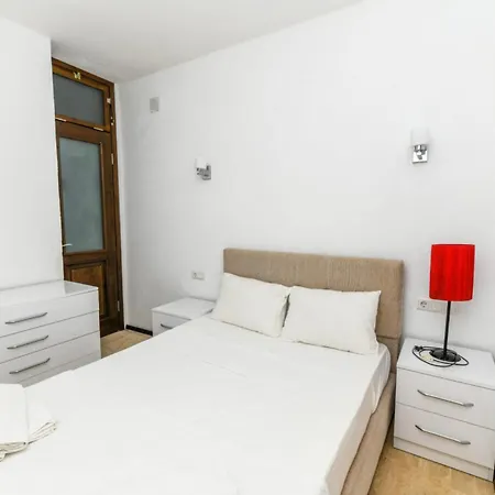 Appartement Duplex House With Shared Pool Near In