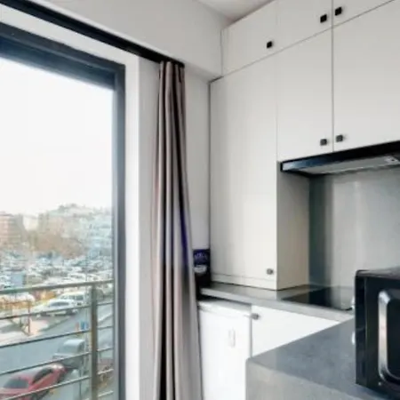 Appartement Duplex House With Shared Pool Near In *